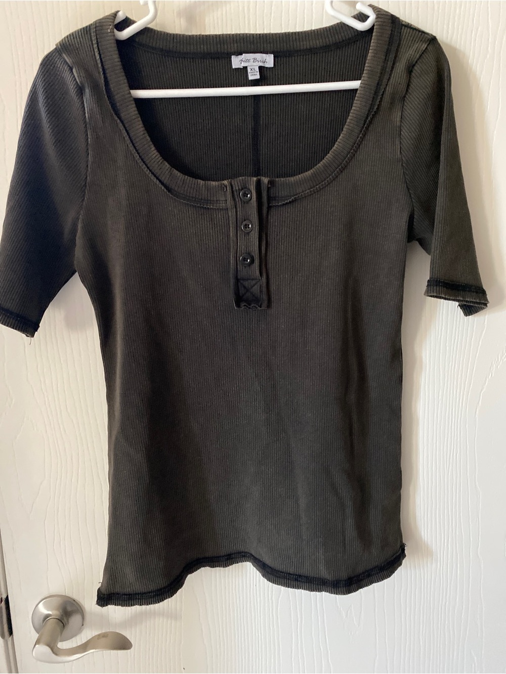 White Birch Womens Ribbed Scoop Neck Henley Top XL Black Gray Short Sleeve